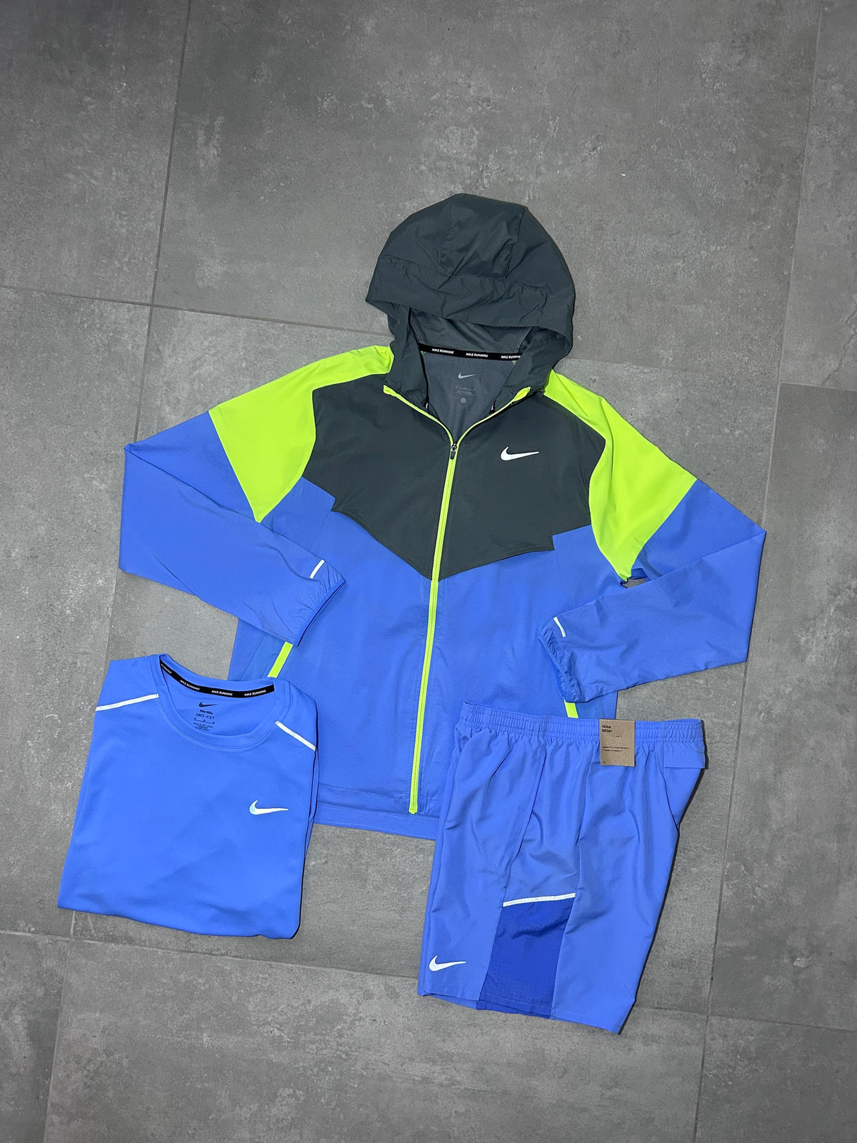 NIKE 3 PIECE UNIVERSITY BLUE NEON COOL GREY MENS SET