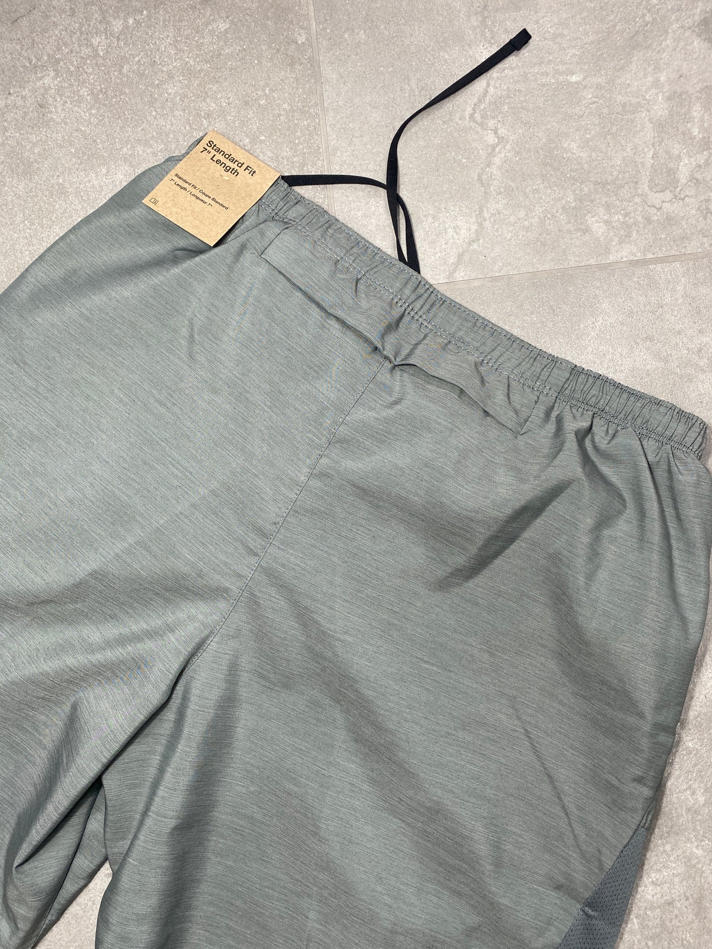 Nike Challenger Shorts 7inch Grey