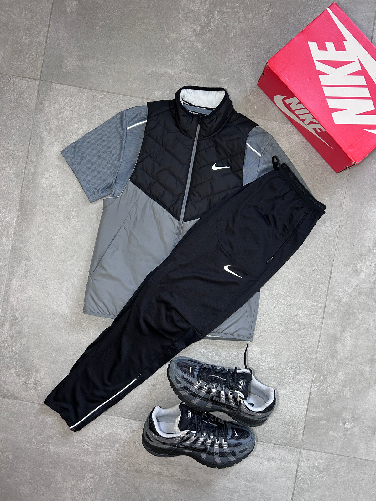 NIKE AEROLAYER GILET SET
