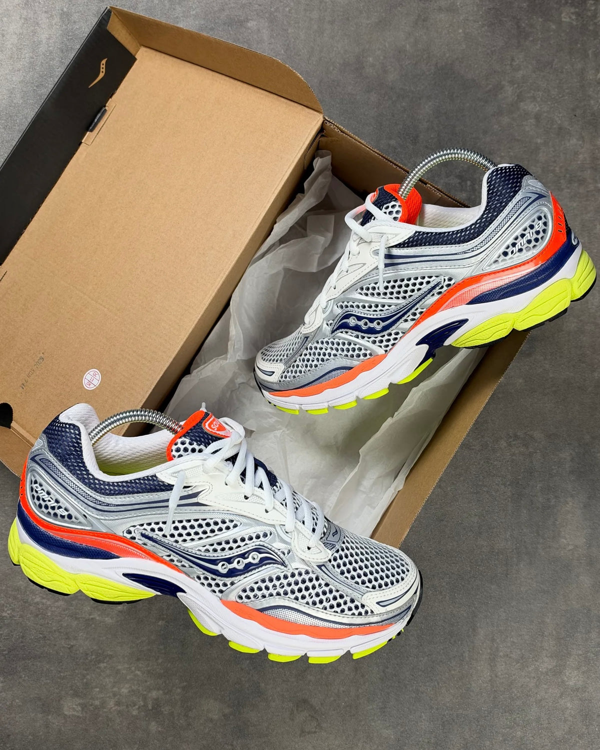 SAUCONY PRO GRID OMNI 9 SUNSET