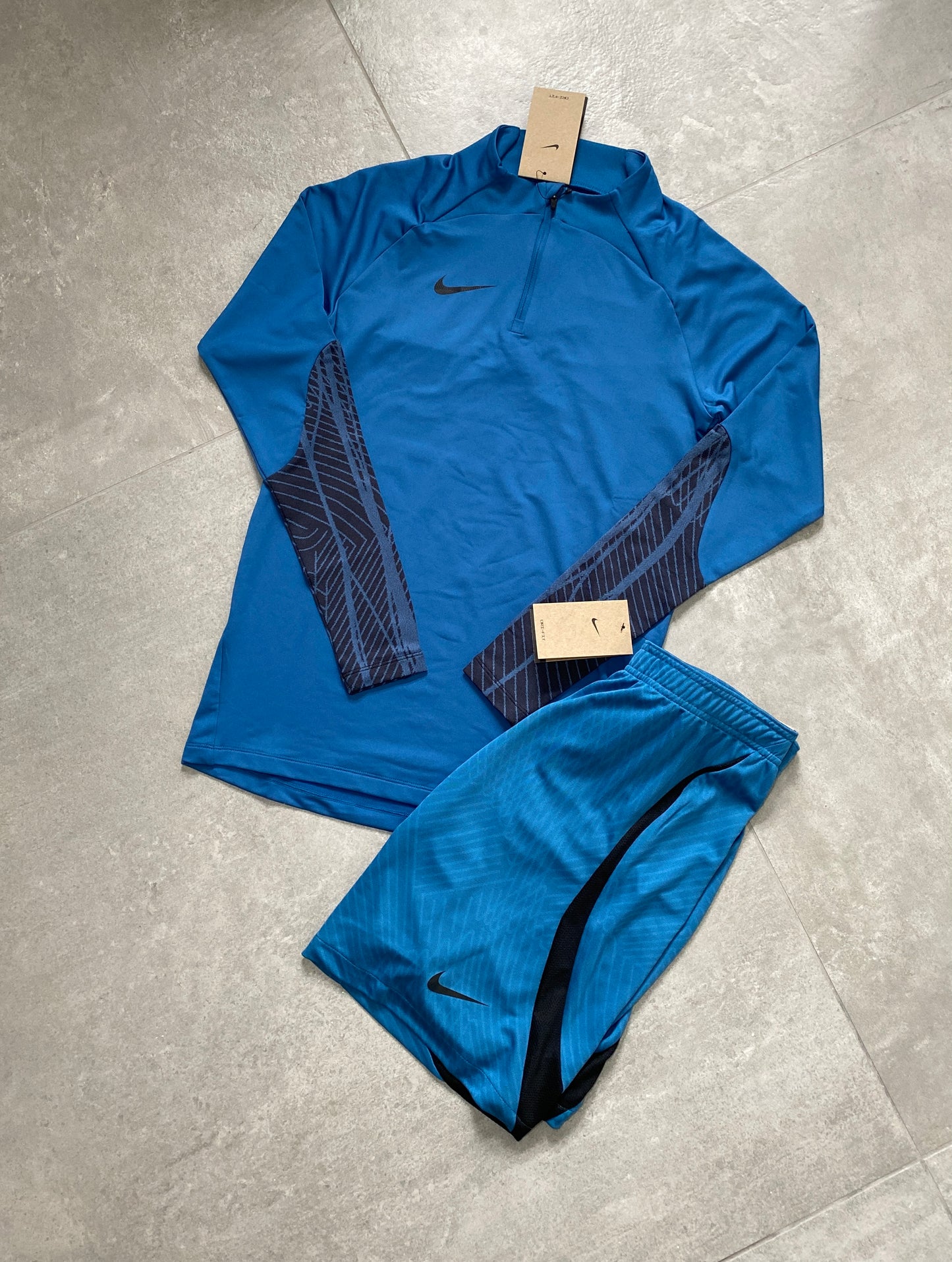 Nike Dri-Fit Strike Set