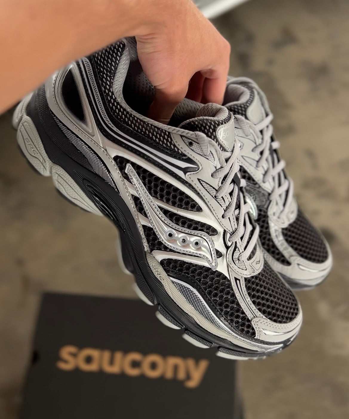 Saucony Progrid Omni Grid 9 Black - Silver