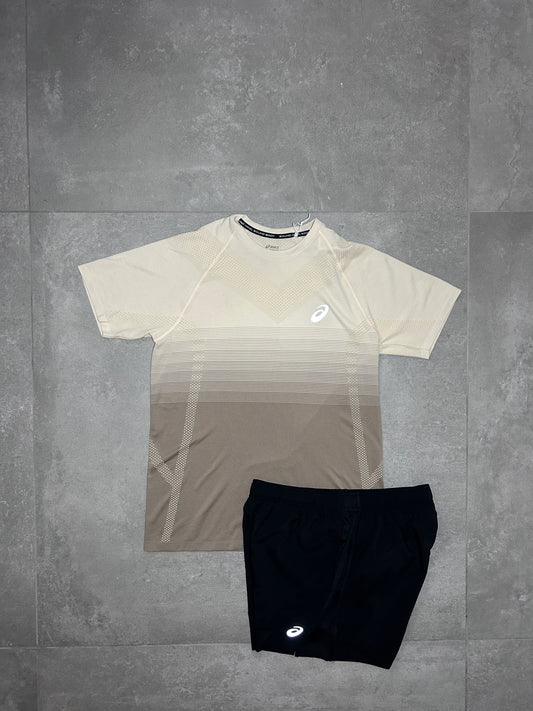ASICS SEAMLESS SET CREAM