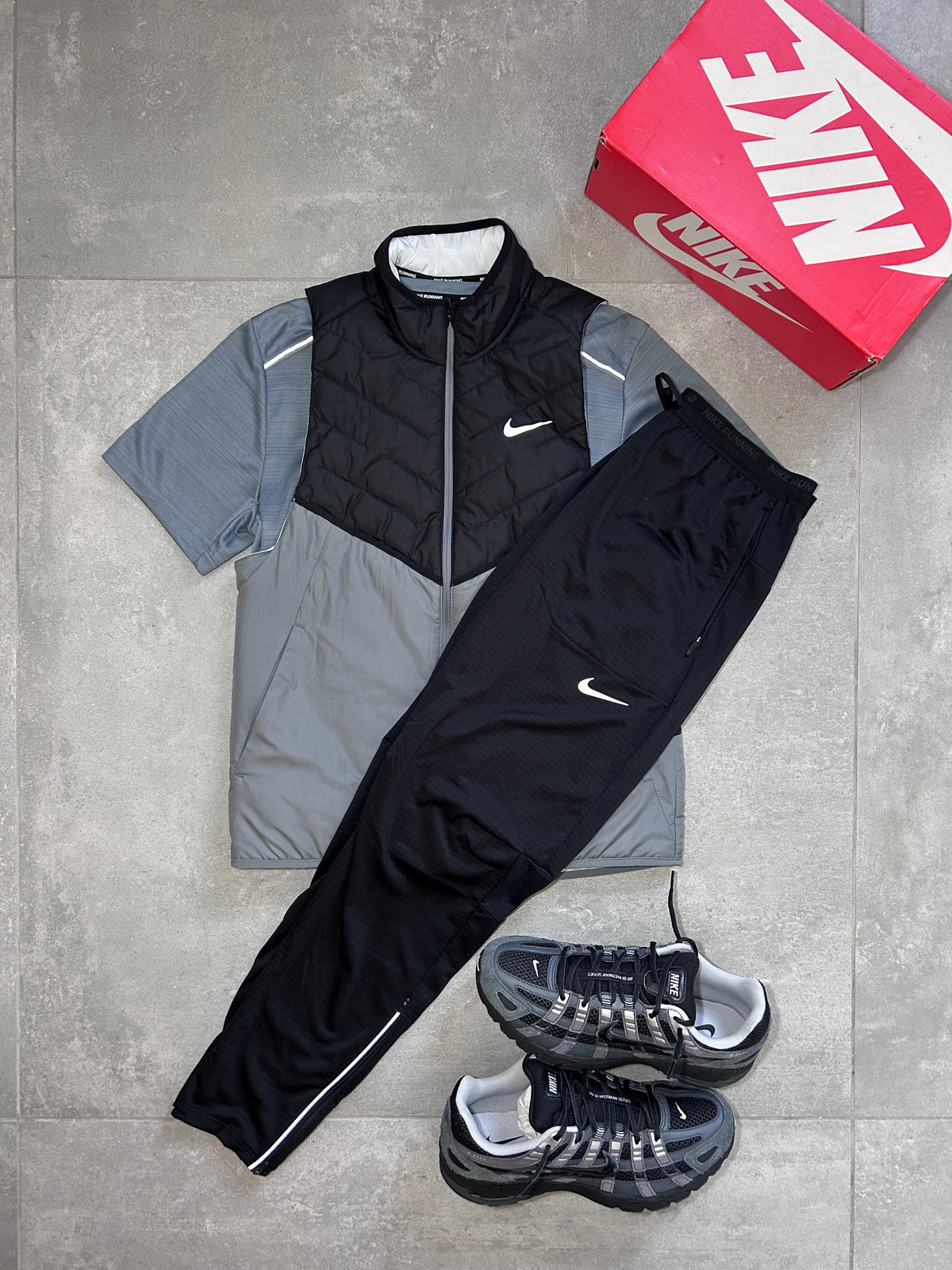 NIKE AEROLAYER GILET SET