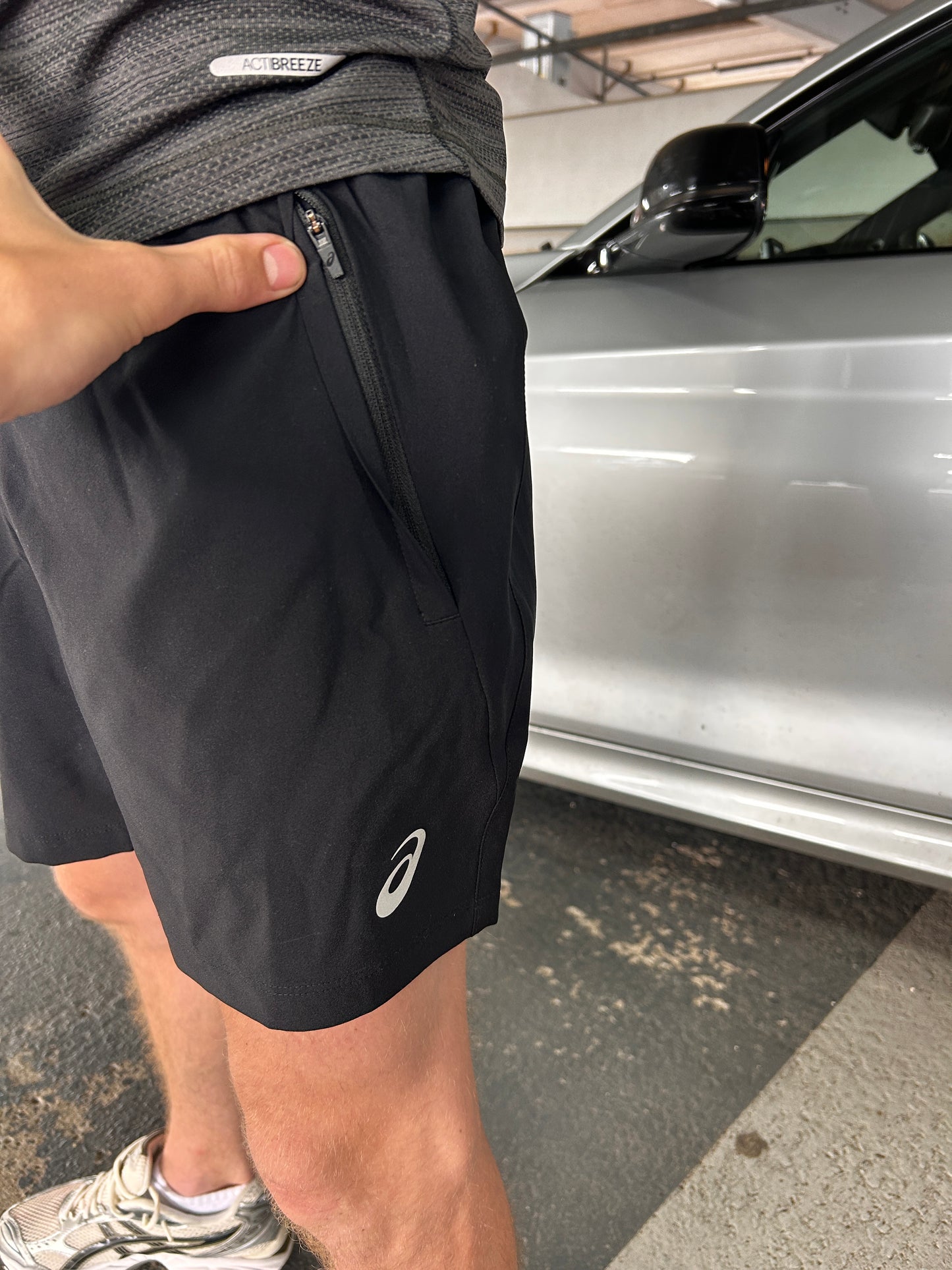ASICS Road T-Shirt & Shorts Set - Grey/ Black