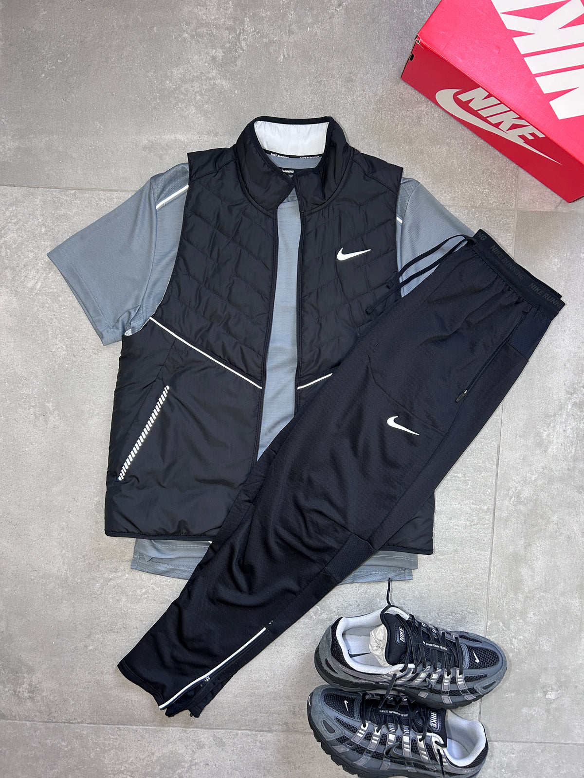 NIKE AEROLAYER GILET SET BLACK/BLACK/GREY