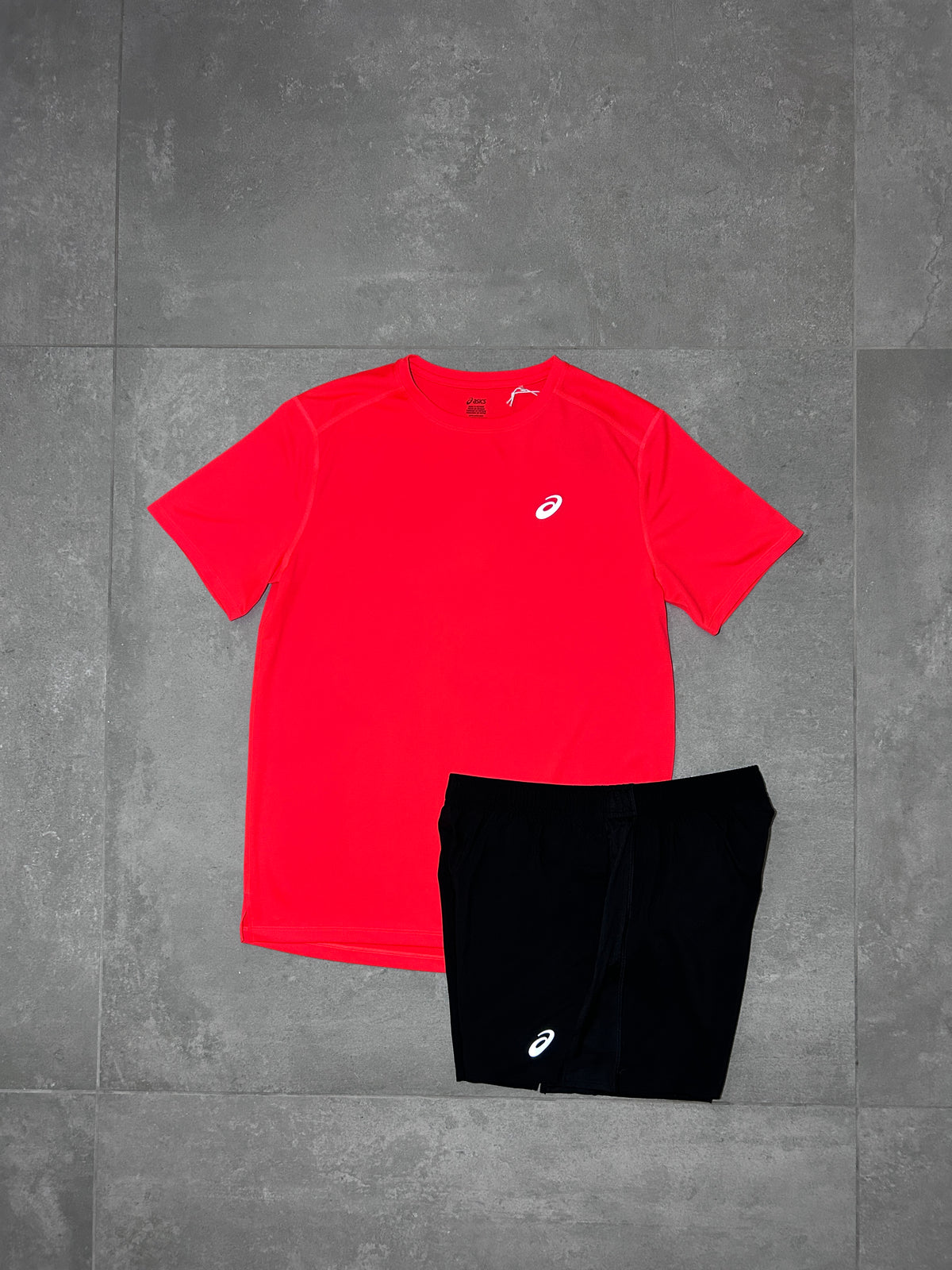 ASICS CORE SET FLASH RED