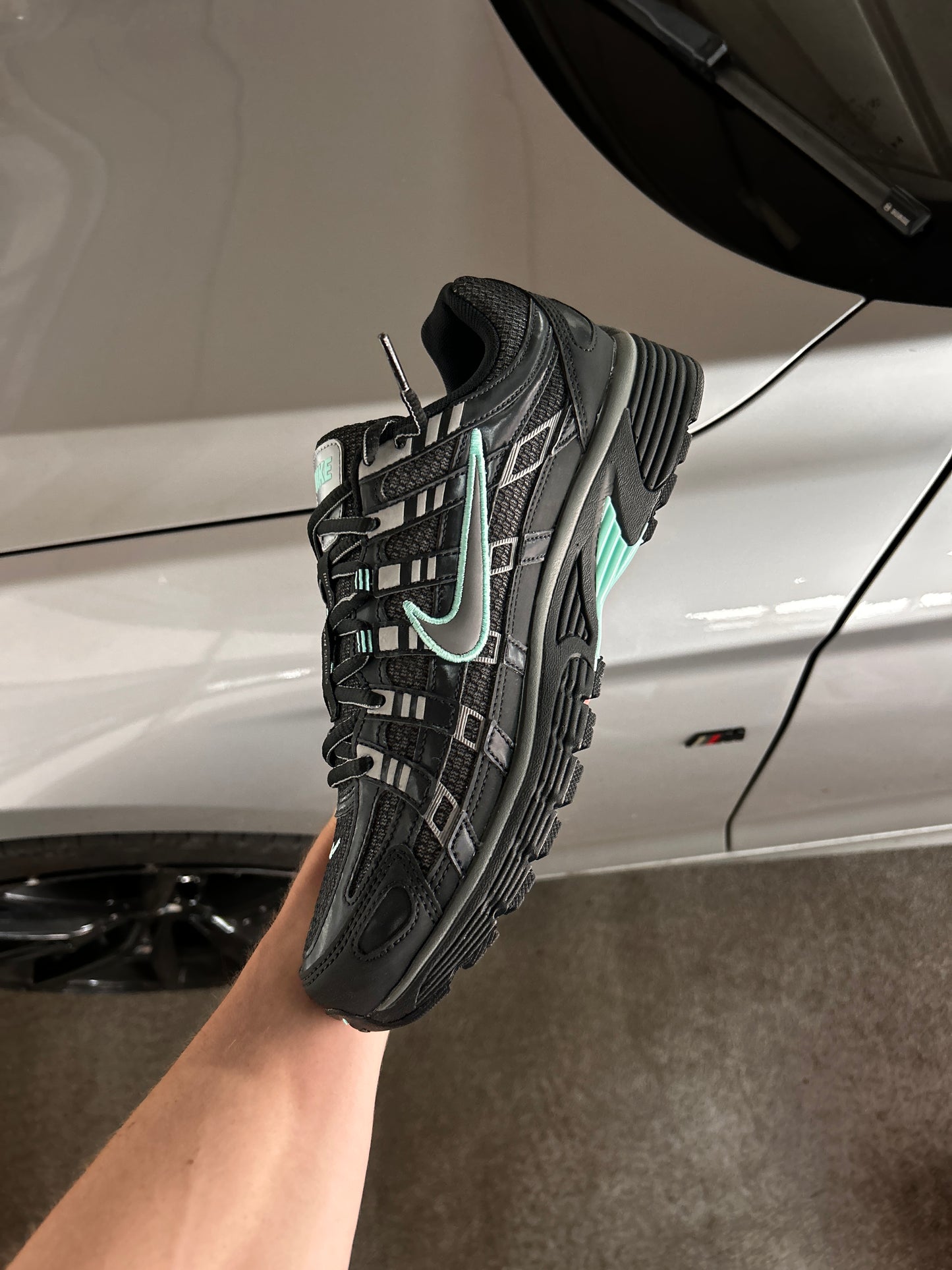 Nike P-6000 Black/Hyper Turqouise