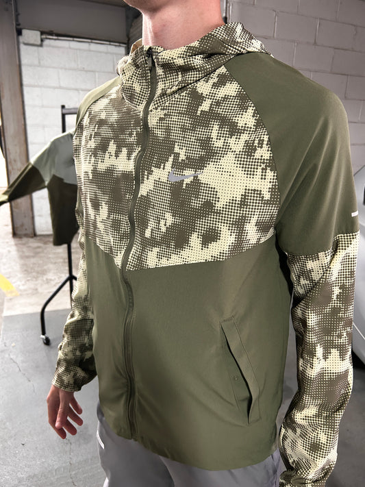 Nike Windrunner Camo Green