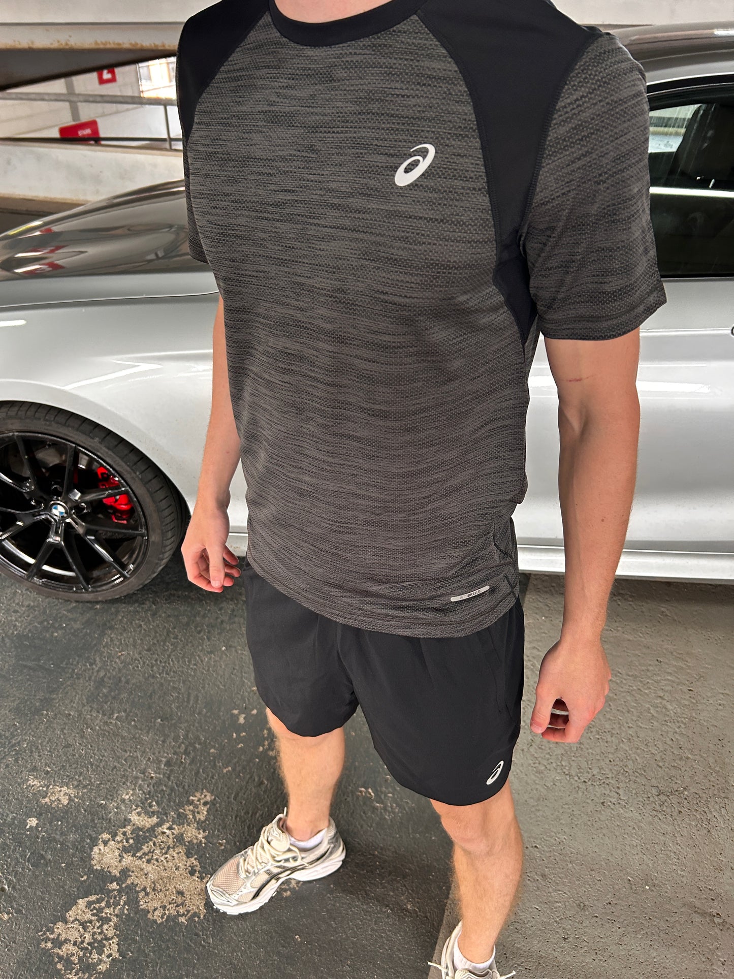 ASICS Road T-Shirt & Shorts Set - Grey/ Black