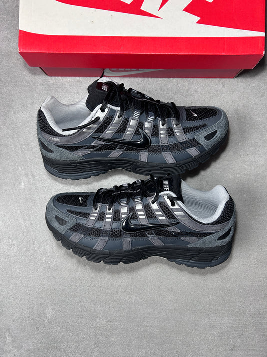 Nike P-6000 Suede Anthracite