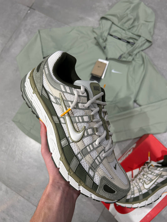 Nike P-6000 Khaki + Nike Miler Jacket Olive